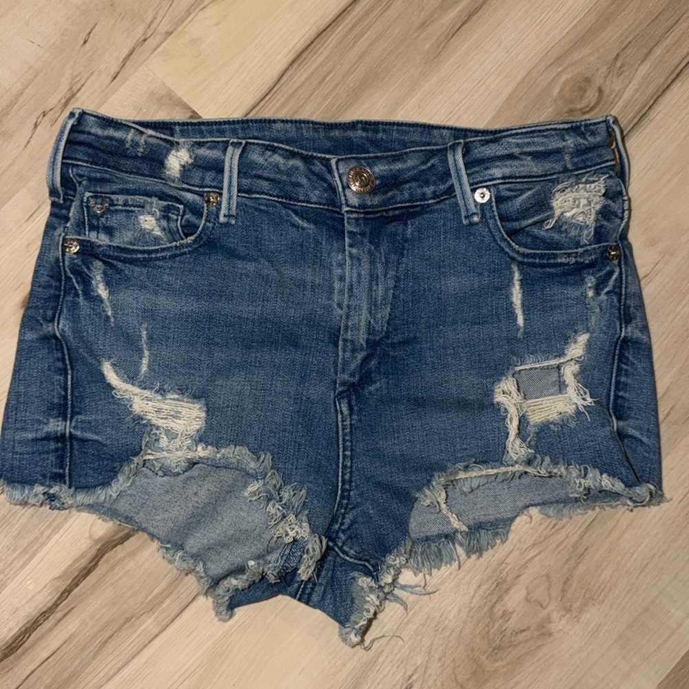 🐳Cheeky Jean shorts. Aunthentic True religion.